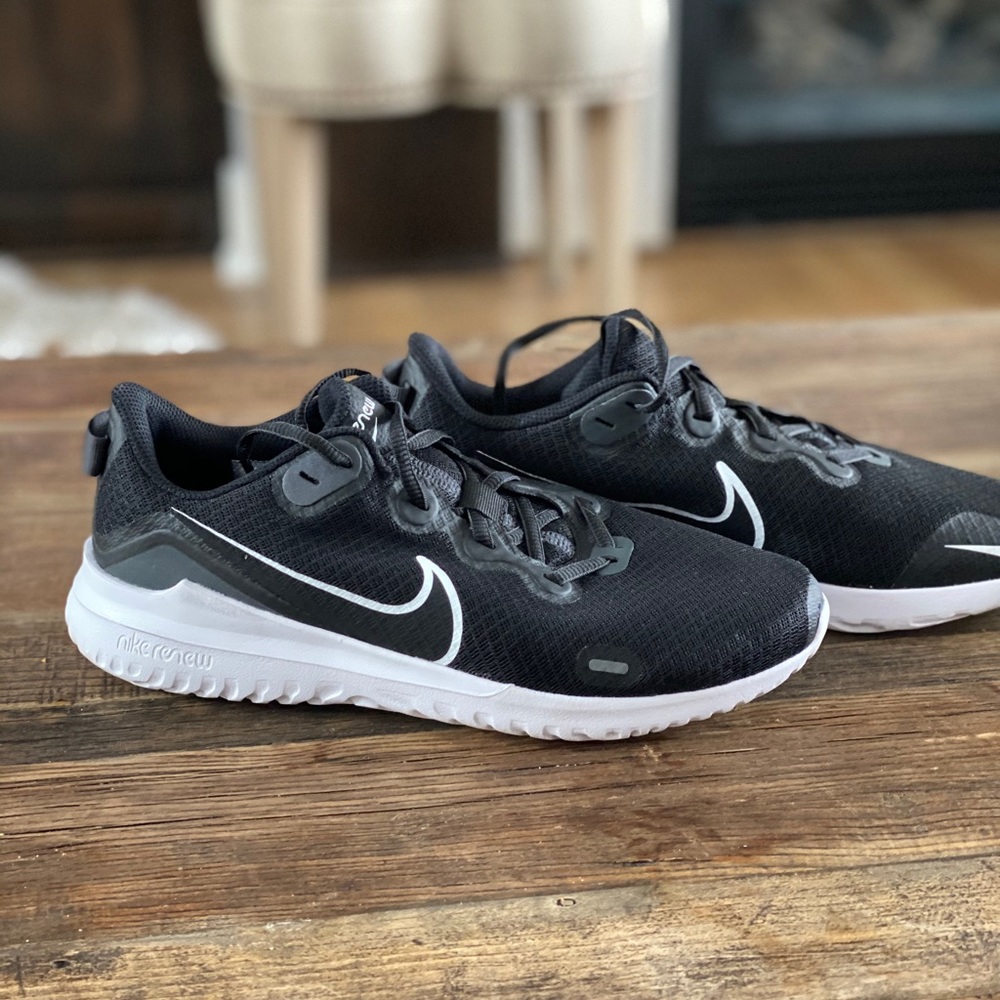 Nike Renew tennis shoes